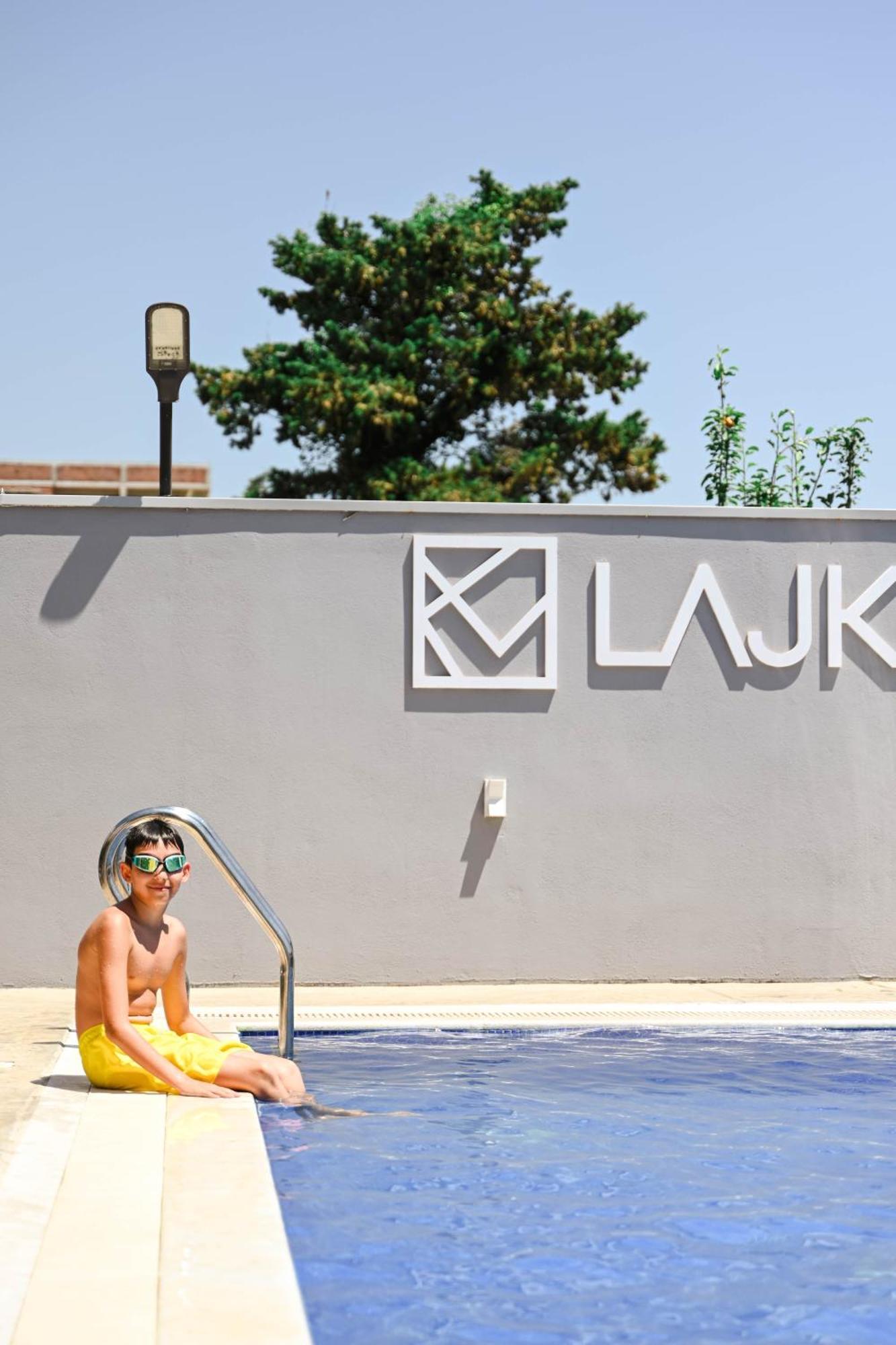 Hotel Lajka Luxury Ulcinj Luaran gambar