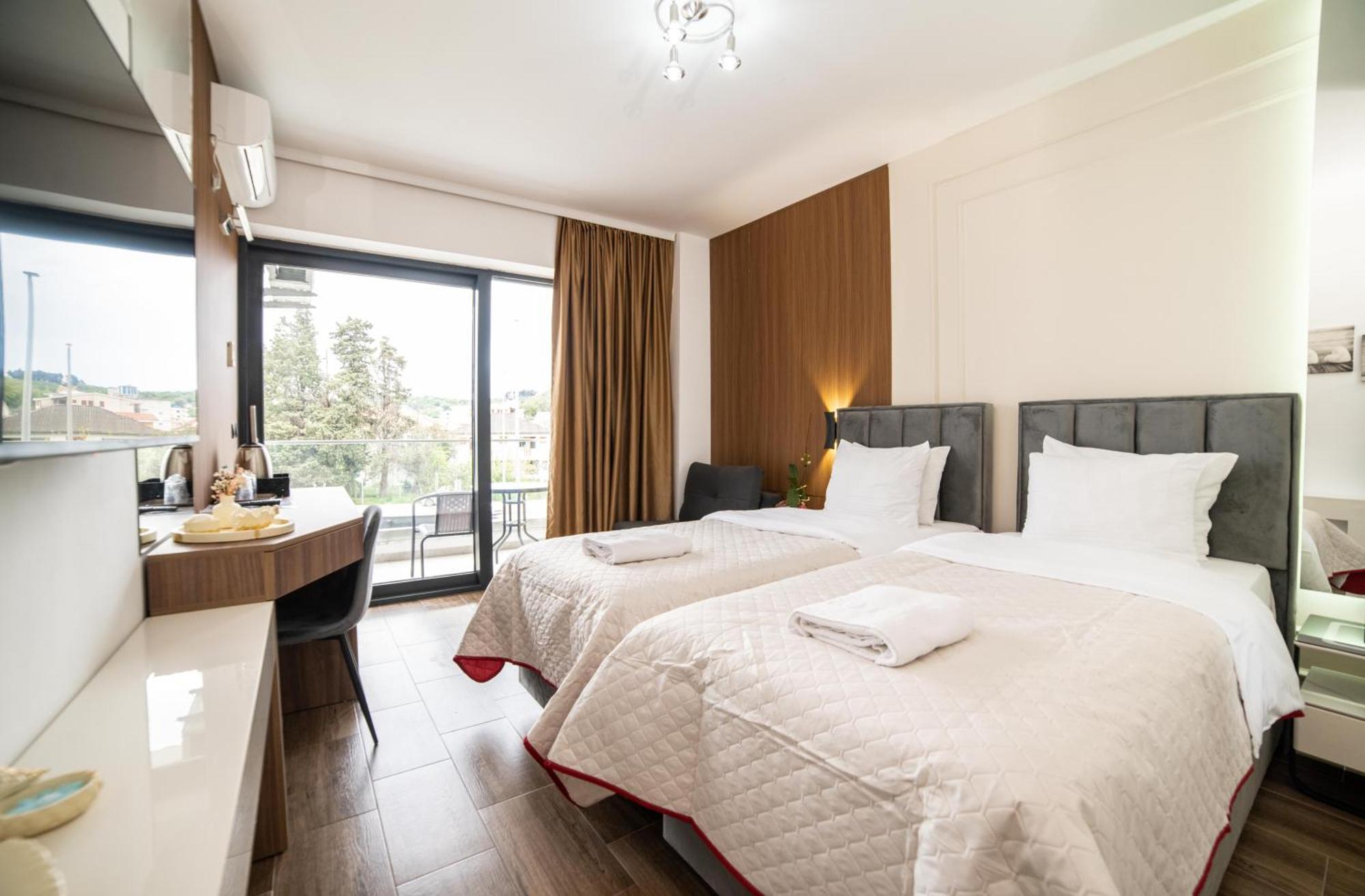 Hotel Lajka Luxury Ulcinj Luaran gambar